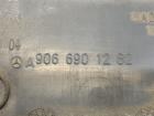 Mercedes-Benz Sprinter W906 Beplankung vorne rechts ab 04/06 9066901282