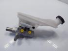 Mercedes GLA 180 Hauptbremszylinder A2464300202 3260345