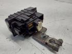 Toyota Prius 2 NHW20 Bj.2009 Batteriepol Sicherung ab 08/03